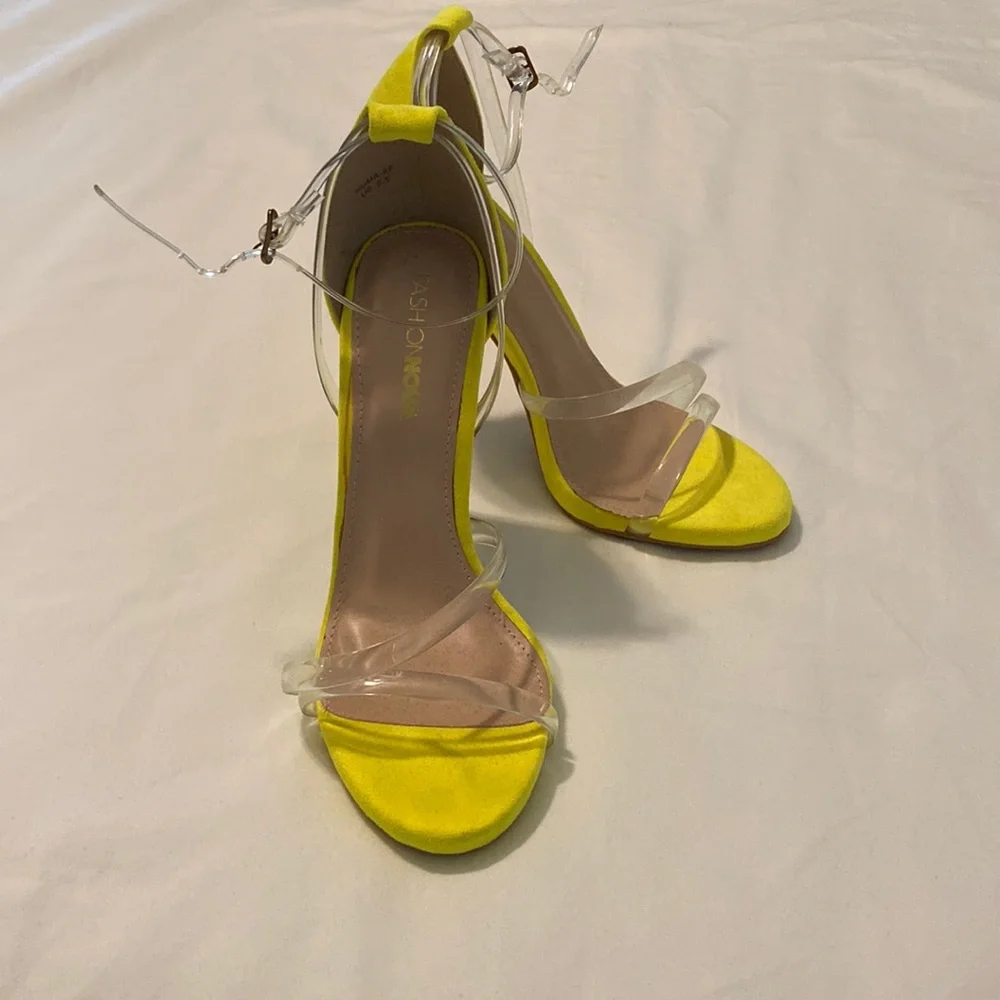 Heels - Picture 1 of 3